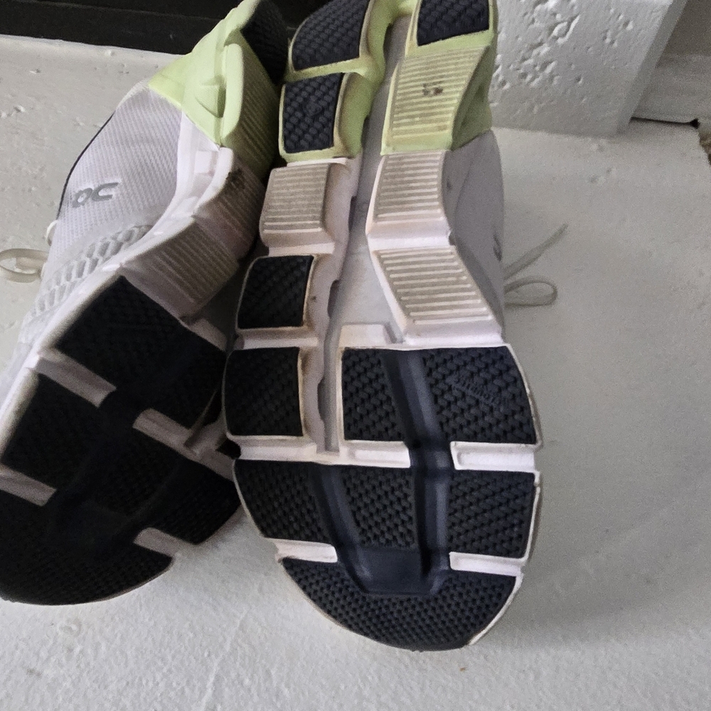 On cloud, cloud flyers. Womens size 8.5